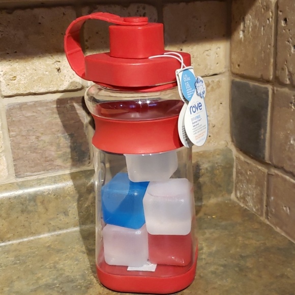 Rove Other - ROVE Cold Drink Bottle w/ Reuseable Ice Cubes